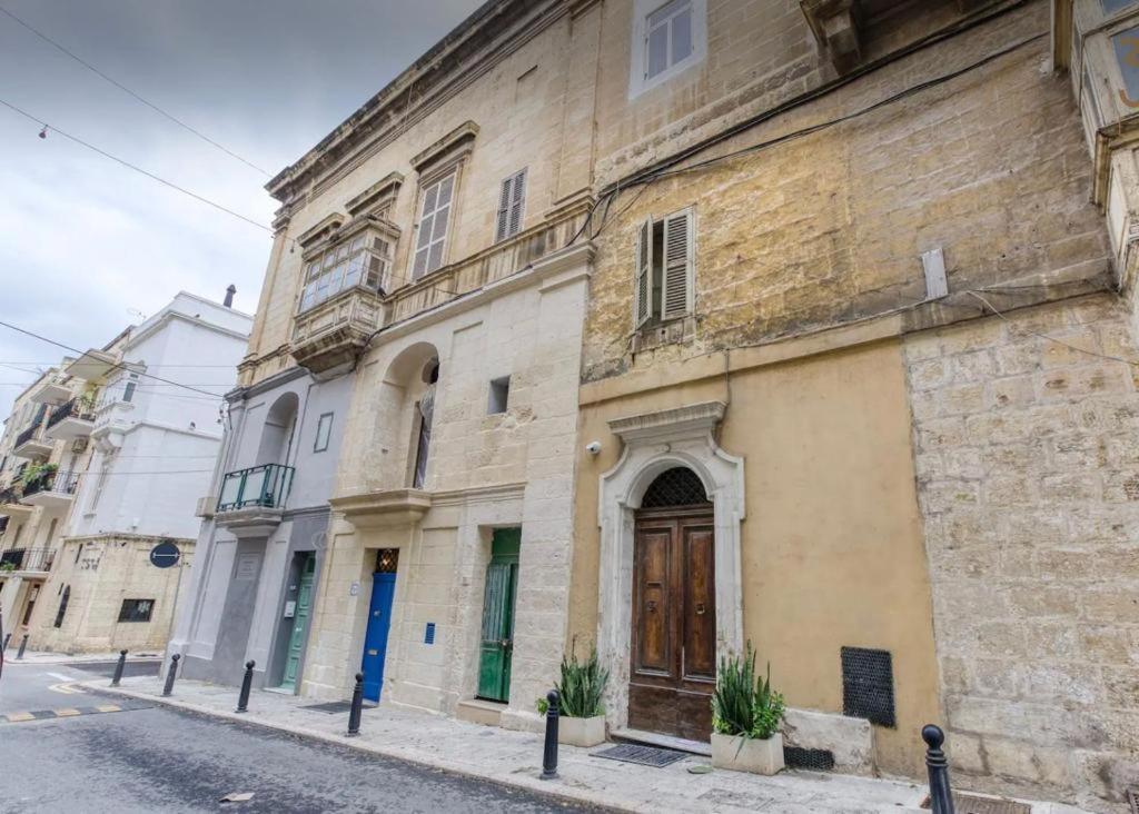 Floriana 5 Minutes Walk To The Capital City Екстериор снимка