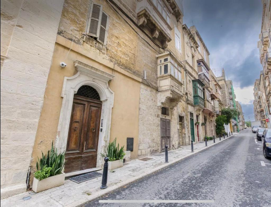 Floriana 5 Minutes Walk To The Capital City Екстериор снимка